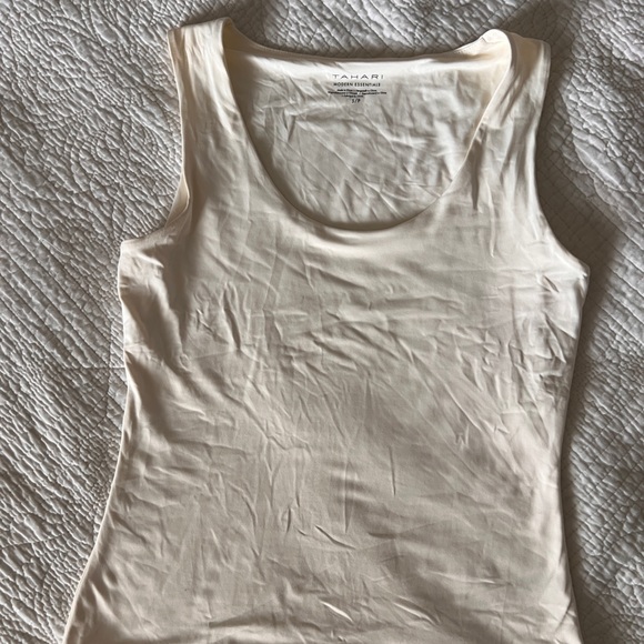 Tahari Tops - Tahari Light Cream Scoop Neck Tank Top